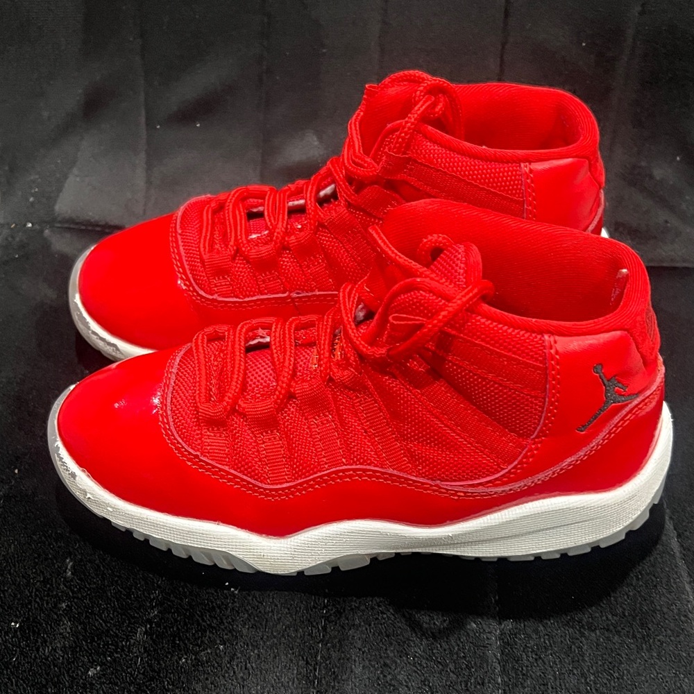 Jordan Kids Red High-Top Sneakers